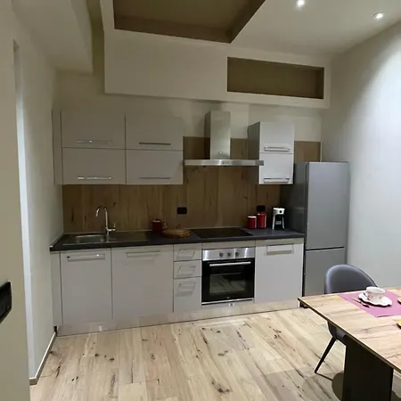 Pomelia House Болонья