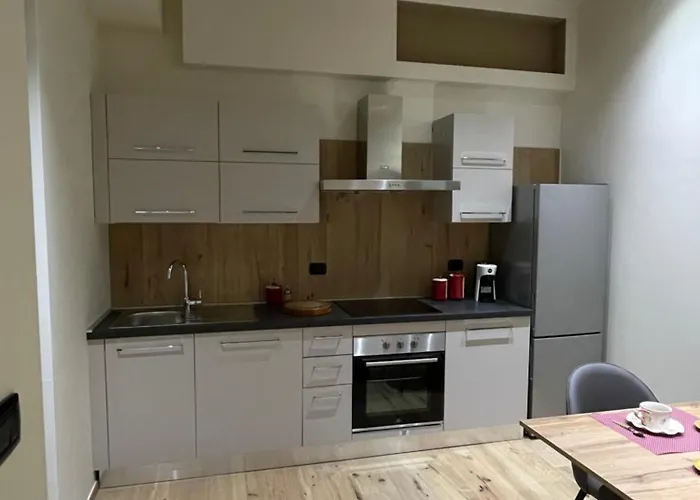 Pomelia House Болонья